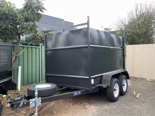 8×5 Enclosed Trailer Hight 1480mm with Drop Down Ramp image