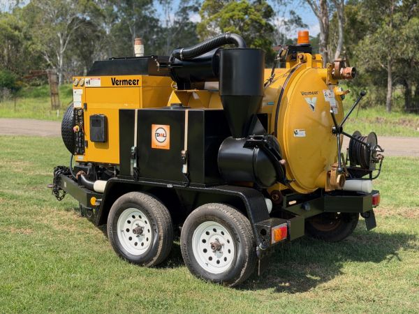 2012 Vermeer VX30-250 Wheeled-Excav image