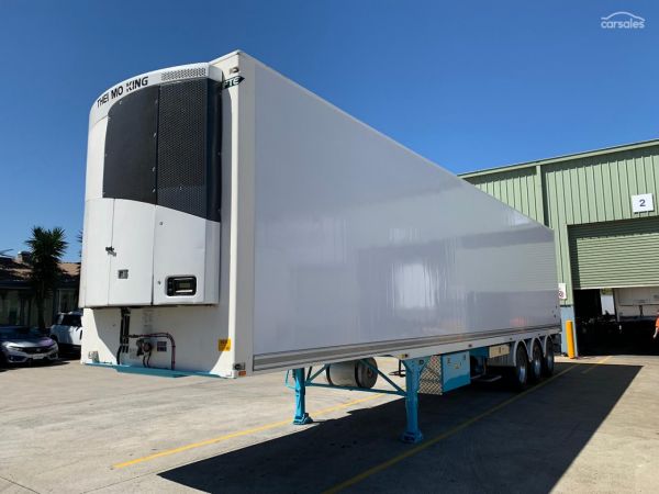 2012 FTE ST3 Meat Hanger Freezer image