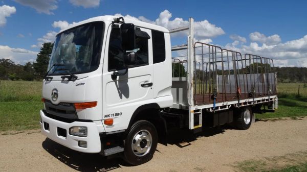 2013 UD CONDOR MK11250 image