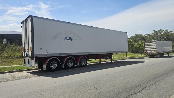 2009 Maxitrans St3 image