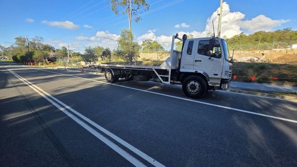 2010 Mitsubishi Fuso Fighter image