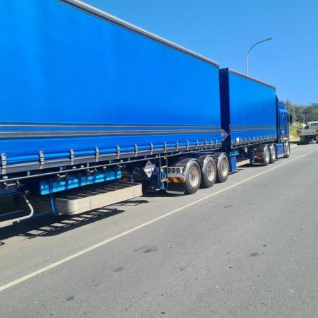 2019 Maxitrans 34 Palet Bdouble Curtainsider image