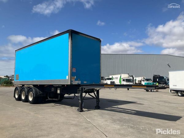 2010 Vawdrey VBS3 Tri Axle Roll Back Pantech A Trailer image