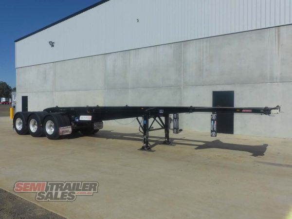 2017 Barker Skel A Trailer Skeletal  image