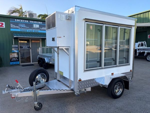 2.5×1.4M Cold-Room/Freezer Trailer with 3 glass Doors – ATM 1020KG +5 TO-23 Degrees image