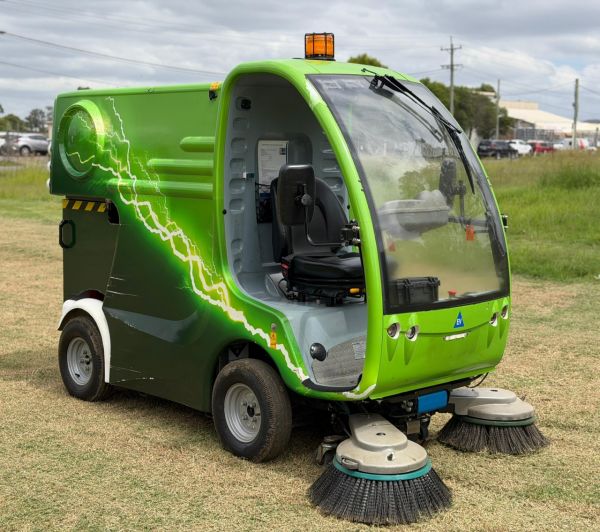 2020 Conquest Ecosweep 360 Sweeper image