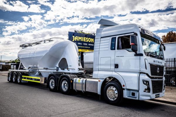 2025 SINOTRUK SITRAK C9H Prime Mover image