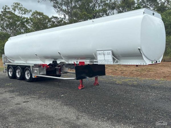 2019 ATE Tankers Tri Axle Tanker image