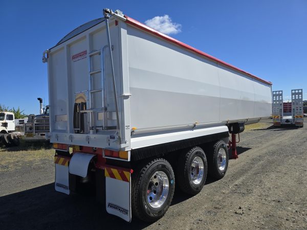 2026 FREIGHTMASTER TIPPER Tipper image