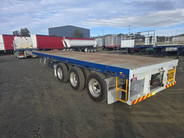 2014 HOWARD PORTER 45FT EXTENDABLE TRAILER Flat Top image