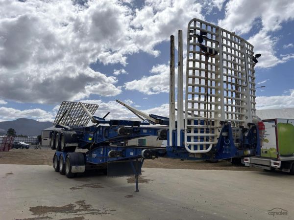 2022 Elphinstone AirRider Tri Axle Logging Trailer Combination image