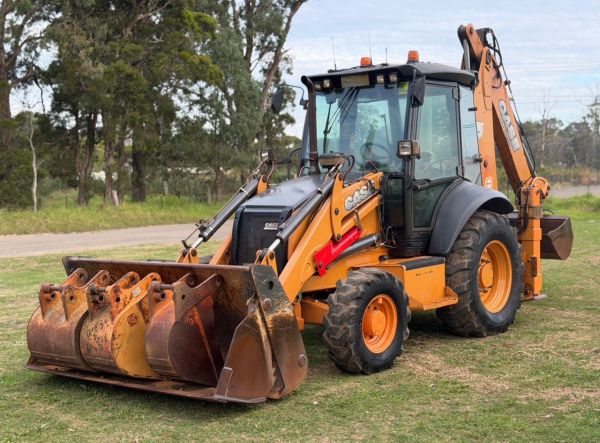 2015 CASE 590ST Backhoe Loader image