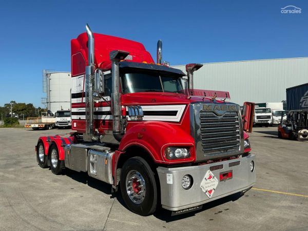 2020 Mack Superliner CLXT Sleeper Cab image