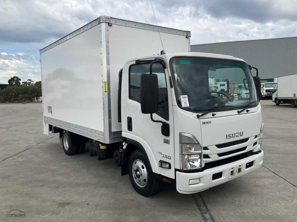 2022 Isuzu NNR 45-150 Pantech image