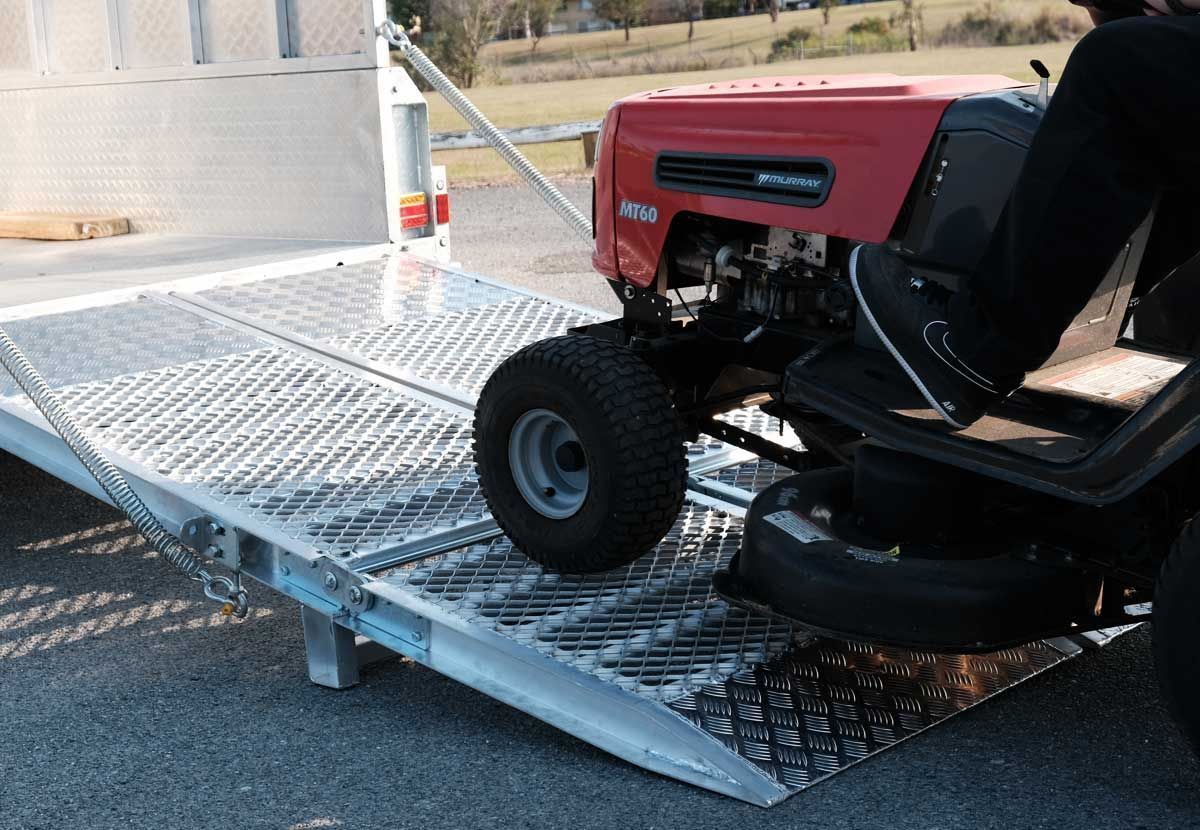 2025 Stonegate 10×6 Heavy Duty Tandem Lawn Mower Trailer With