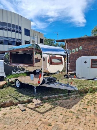 Maxi Retro Food Trailer image