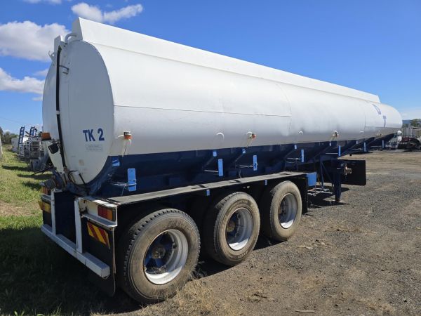 1985 FRUEHAUF WATER TANKER Water Tanker image