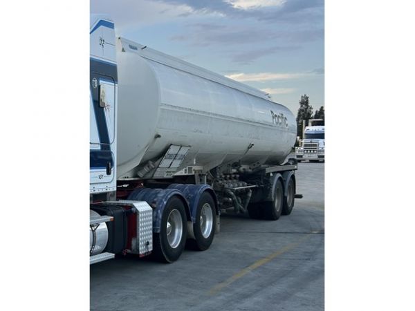 2002 TIEMAN BOGIE ALUMINIUM FUEL TANKER WITH PUMPING GEAR image