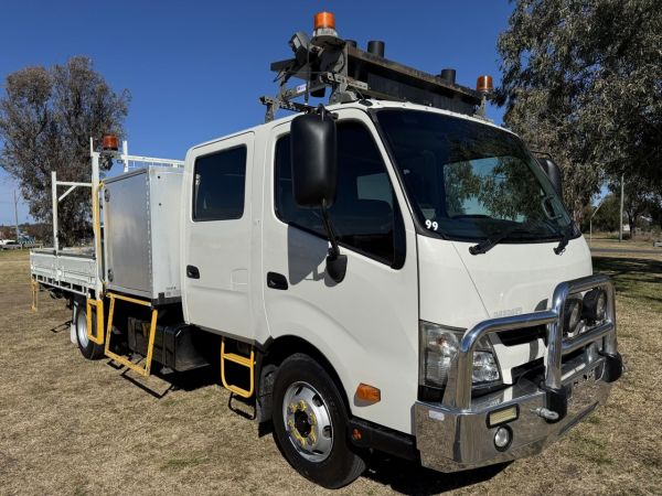 2016 HINO 300 917 Service Vehicle image