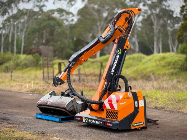 2017 Noremat Magistra Slasher M61T image