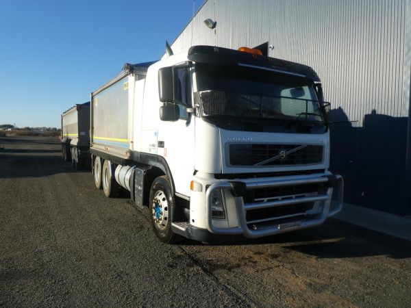 2008 VOLVO FM image