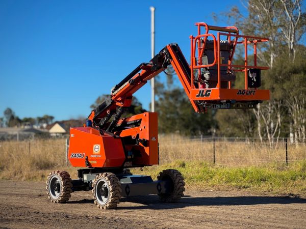 2015 JLG 340AJ Boom Lift image
