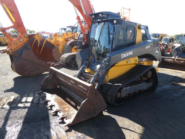 2020 John Deere 333G image