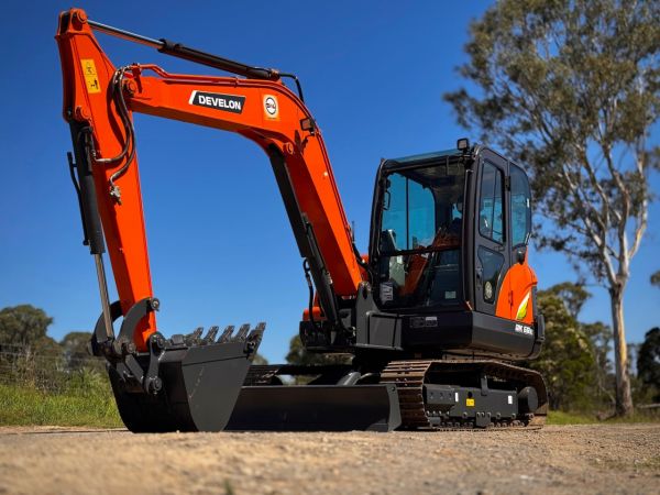 Develon DX89R Tracked-Excav -7 image