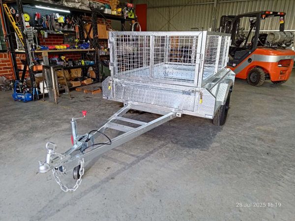 6x4 Box Trailer Single Axle 750kg ATM image