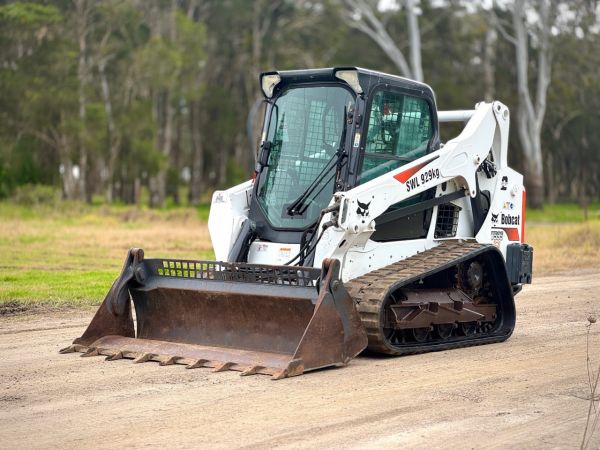 2018 Bobcat T595 Skid Steer image