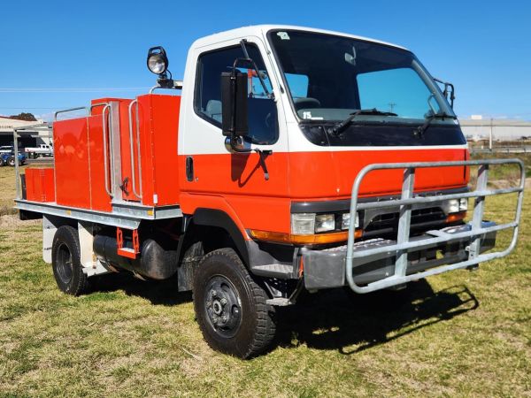 1998 MITSUBISHI FUSO CANTER FG 4X4 Fire Truck image