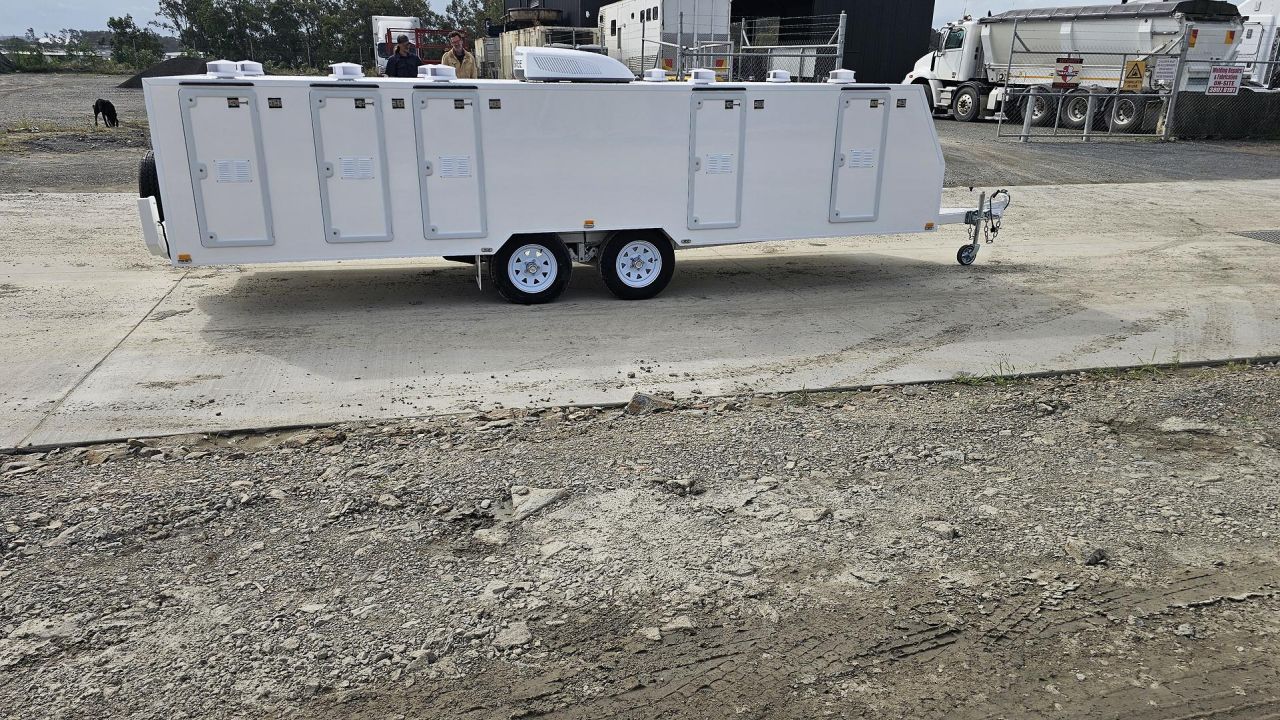 Stainless Steel Toledo Dog Trailers 2025 Mcneill 10 Dog Trailer