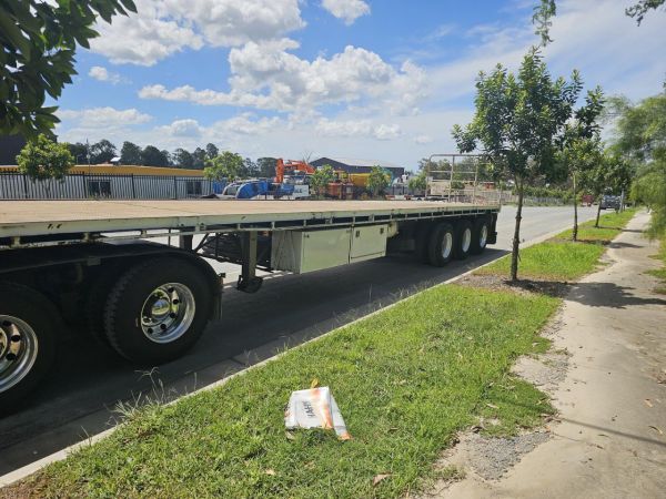 2006 Maxitrans St3 image