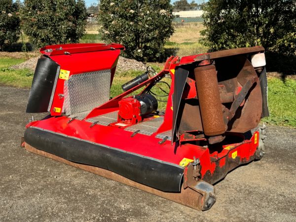 2018 Trimax Stealth  Mower S3 image