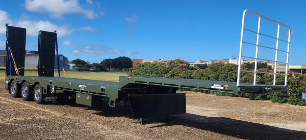 Rhino Trailers 45' Drop Deck Widener image