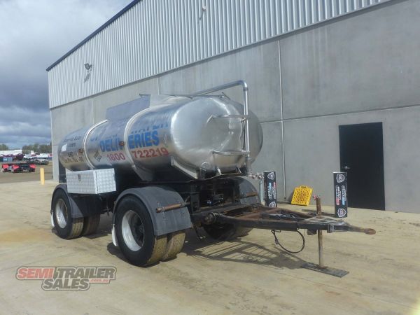 2001 Custom 4,000 Litre Aluminium Dog Tanker Dog Trailer  image
