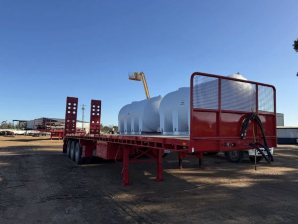 2025 CUSTOM built flat topWith ramps & Hydrolics image