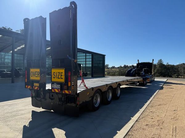 2025 TRANSTECH Low Loader image