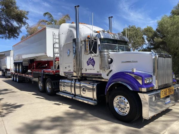 2011 Western Star image