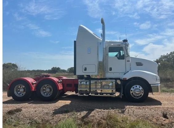 2015 Kenworth T490 ISXE5 Prime Mover image