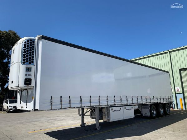 2004 Maxitrans ST3 22 Pallet SD Refrigerated Curtain, Tuck away tail gate image