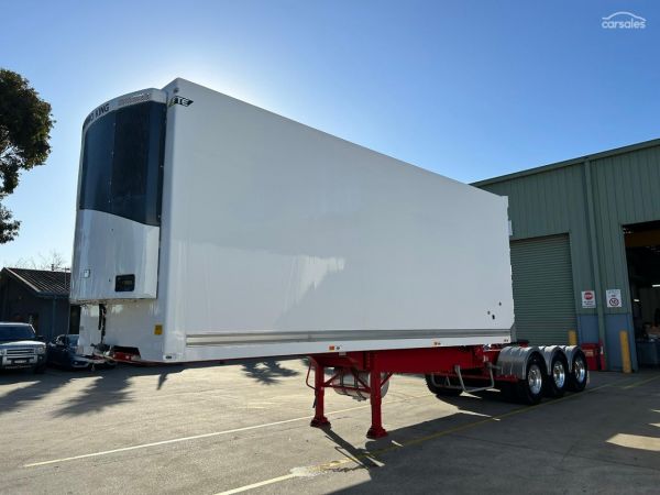 2013 FTE ST3 Lead A 12 Pallet -28 Freezer Double Stacker image