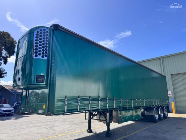2011 Maxitrans ST3 22 Pallet Refrigerated Curtain Sider image