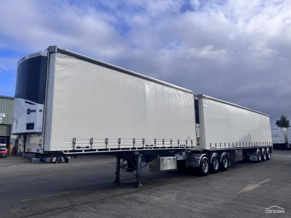 2019 Vawdrey ST3 34 Pallet SD B Double Refrigerated Roll Back Lead image