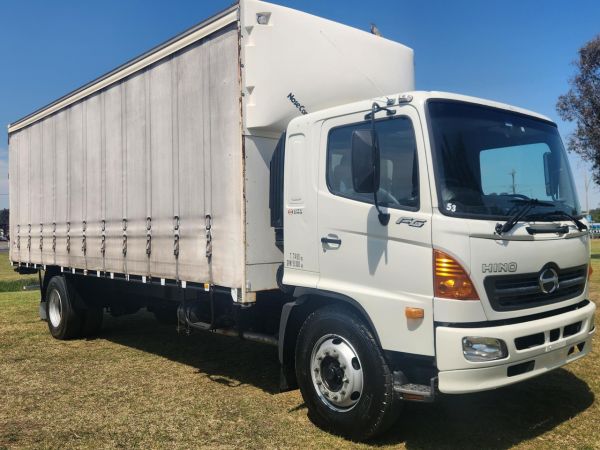 2003 HINO FG1J Curtain Sider image