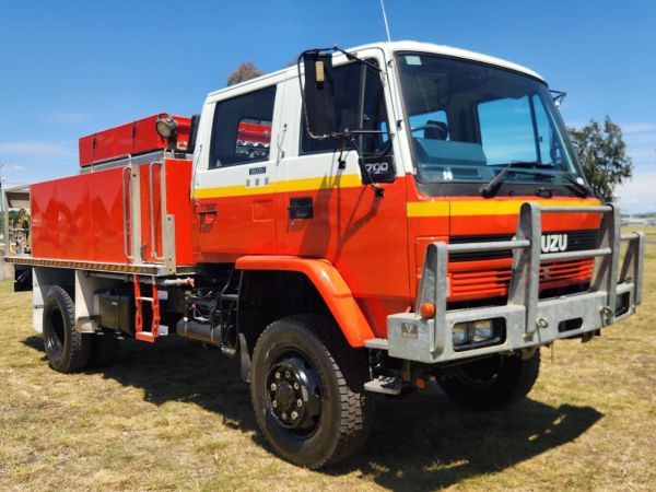 1994 ISUZU FTS Fire Truck image