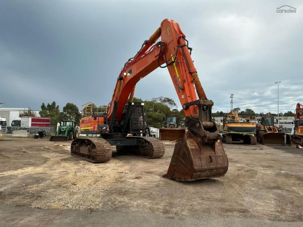 2018 Doosan DX480LC image