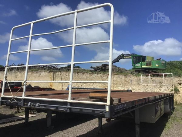 2005 MAXITRANS ST3 image