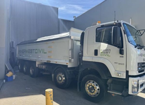 2023 Isuzu FYX image